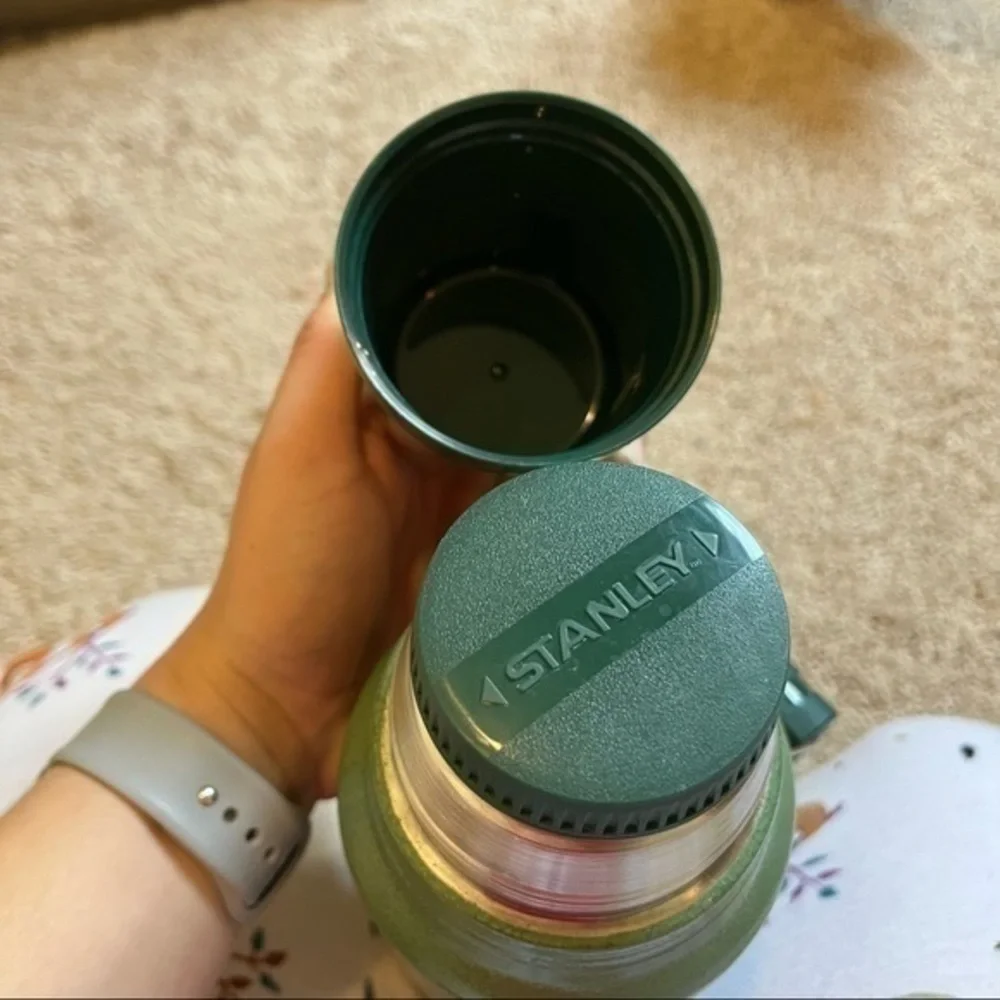 Extra large 15” Stanley metal thermos - Picture 7 of 11